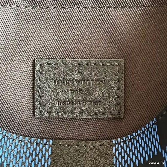 WIS LOUIS VUITTON STUDIO MESSENGER 0520